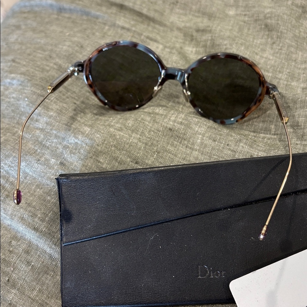 DIOR UMBRAGE HAVANA SUNGLASSES - Picture 5 of 13
